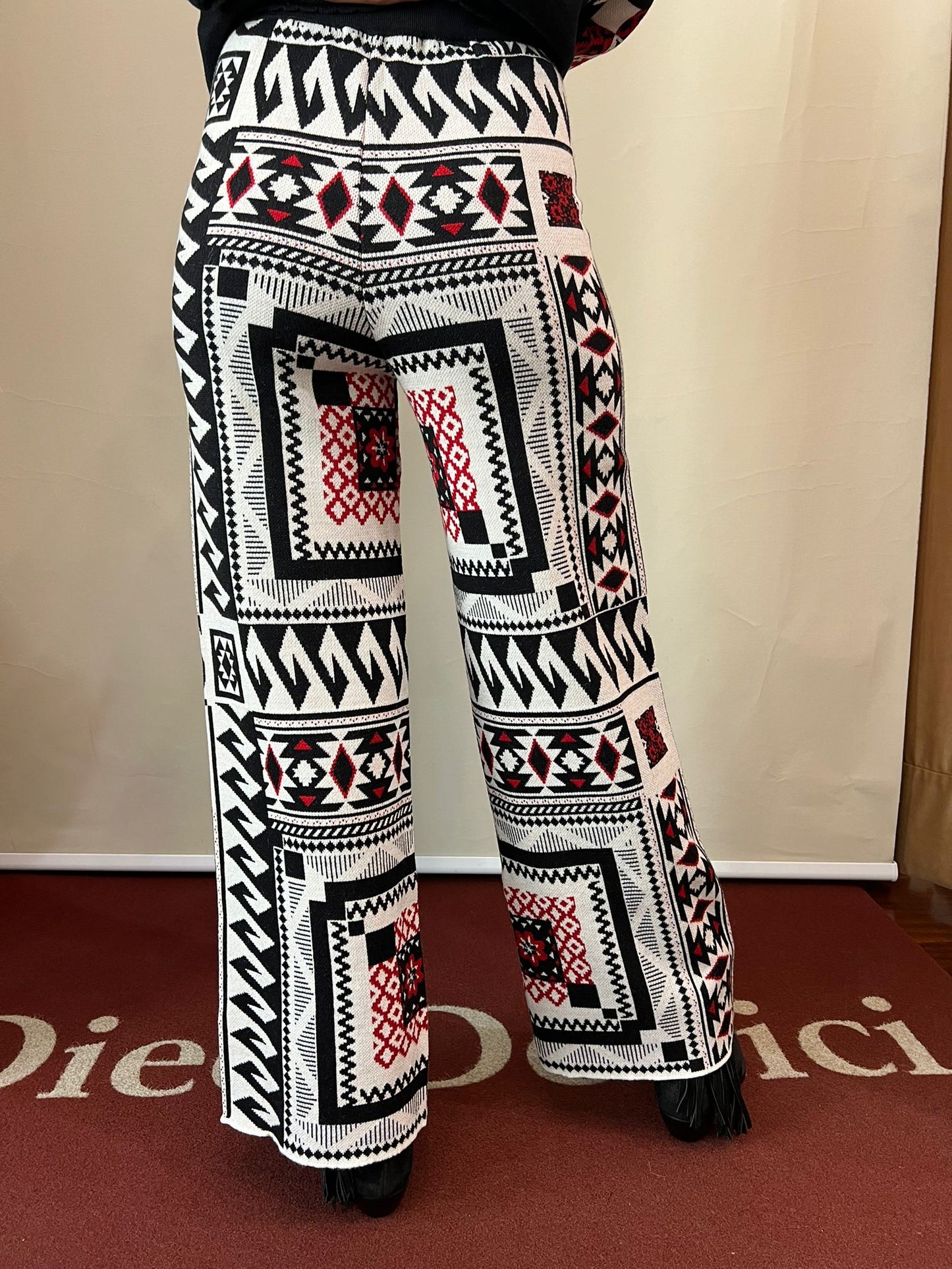 Pantalone fantasia geometrica