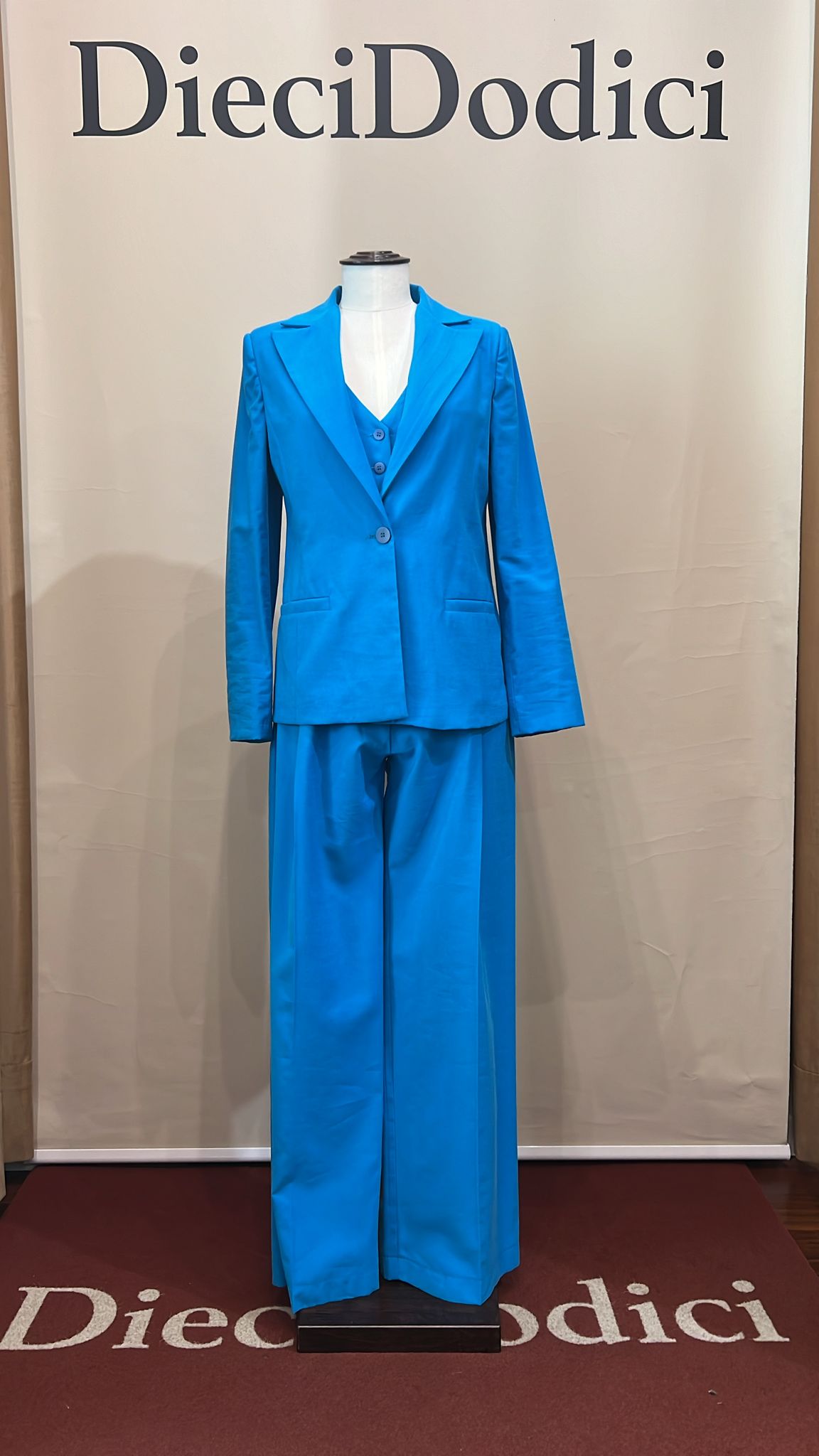 Giacca tailleur azzurro