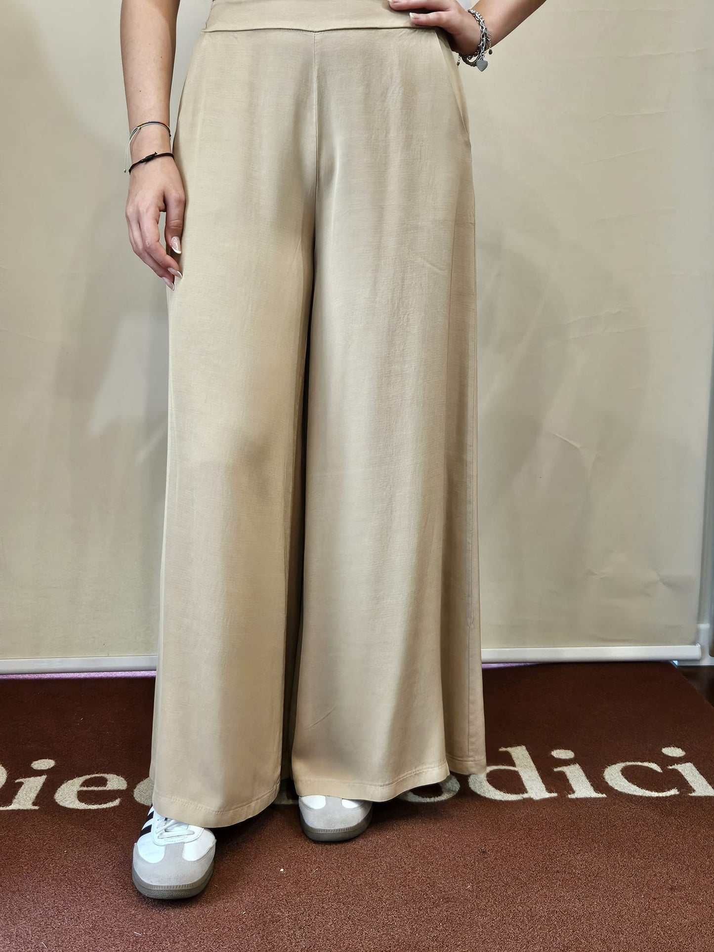 Pantalone morbido a palazzo